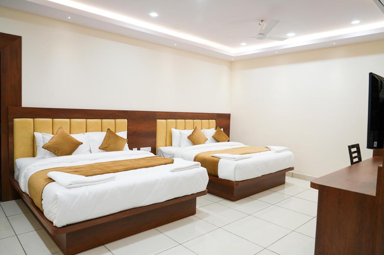 Sri Krishna Inn - Kempegowda Airport Bangalore Devanahalli Exterior photo