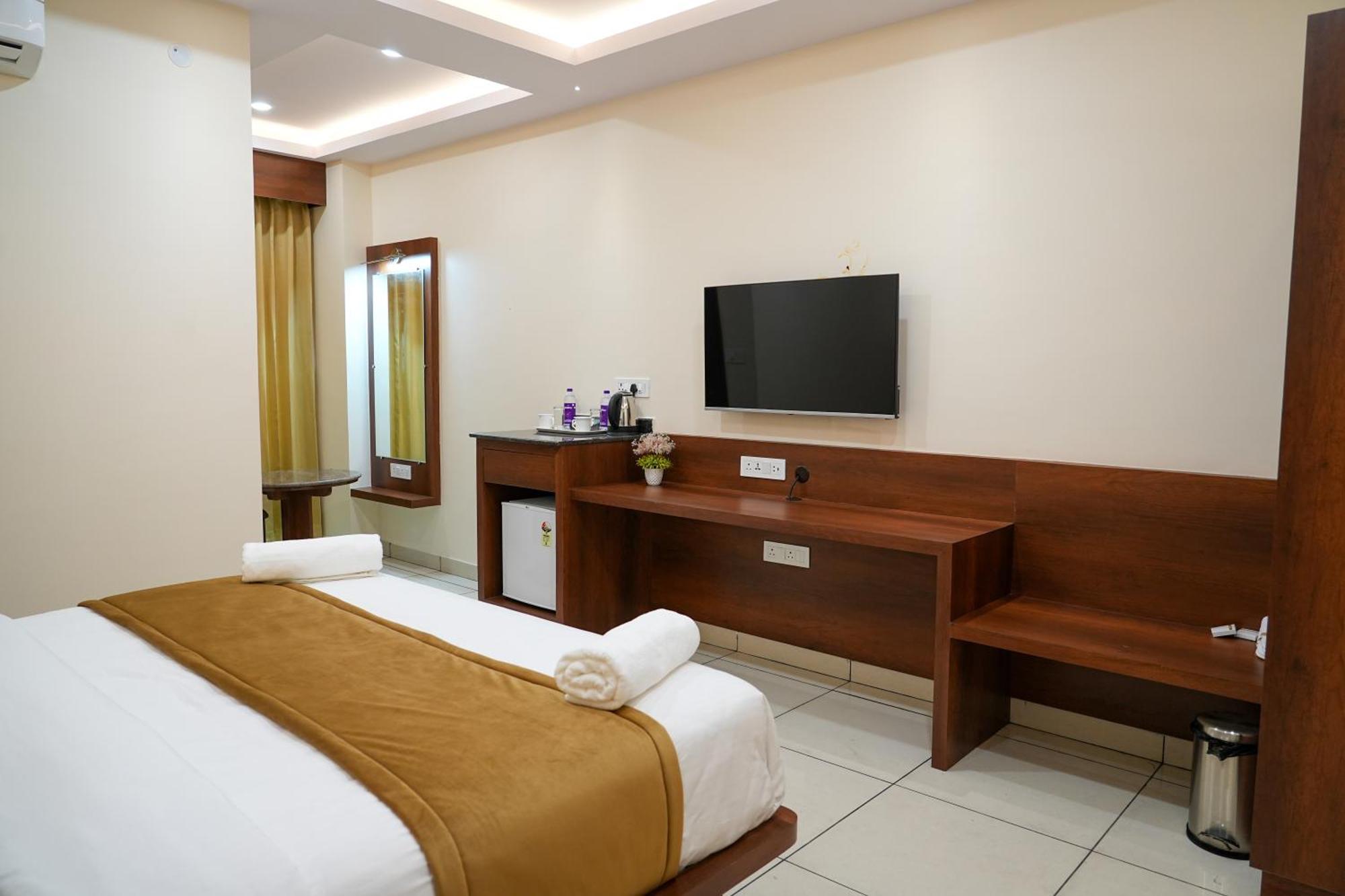 Sri Krishna Inn - Kempegowda Airport Bangalore Devanahalli Exterior photo