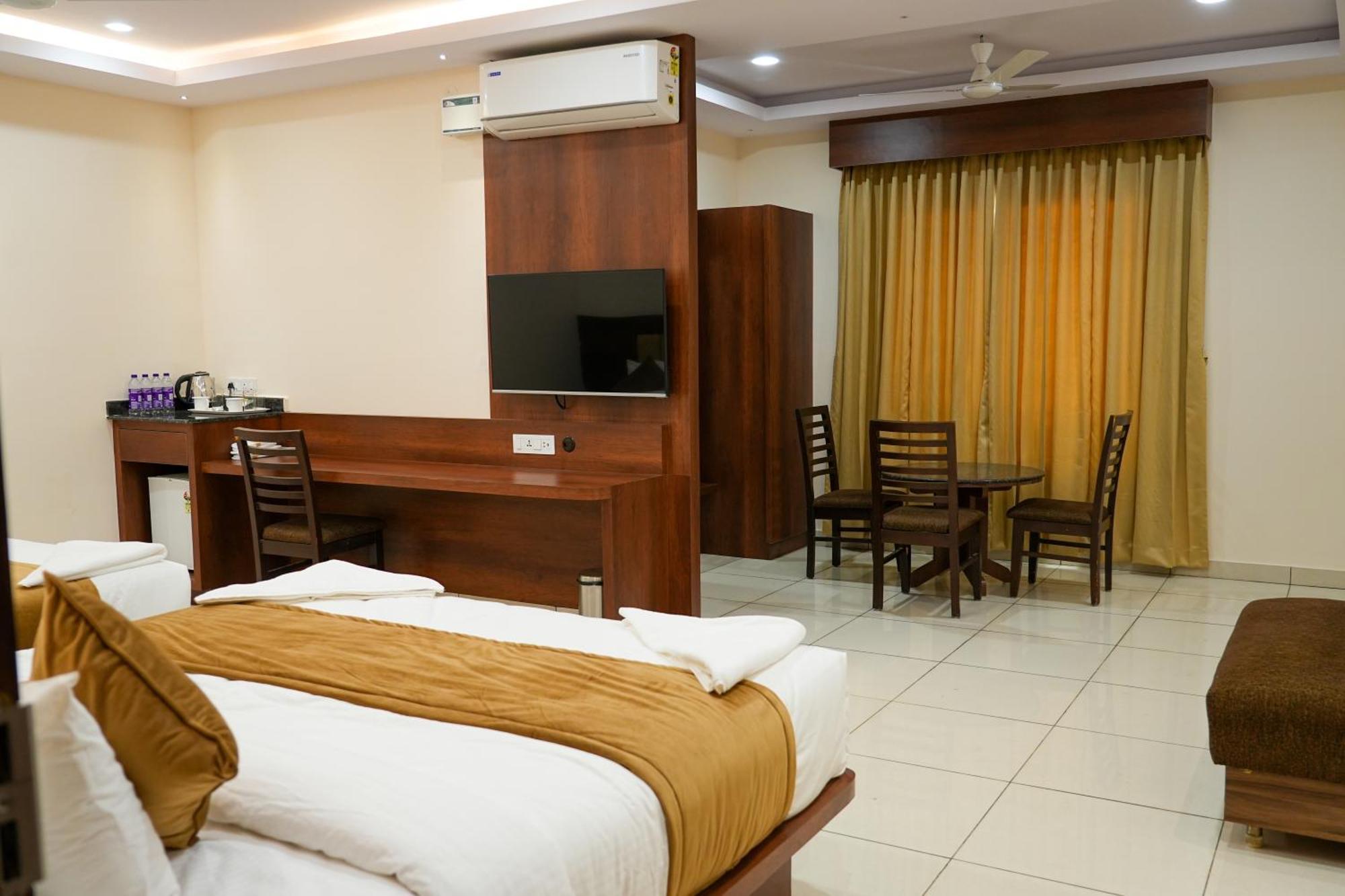 Sri Krishna Inn - Kempegowda Airport Bangalore Devanahalli Exterior photo